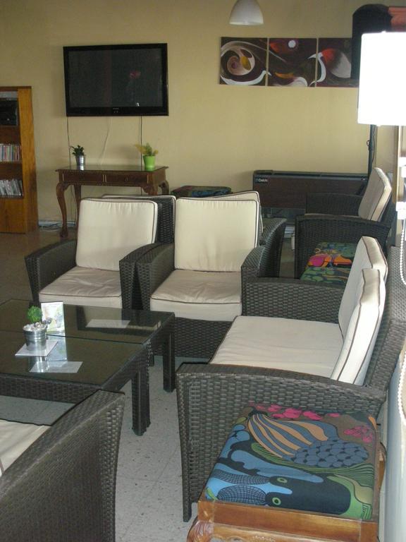 Lucky Hotel Apartments Larnaca Dış mekan fotoğraf